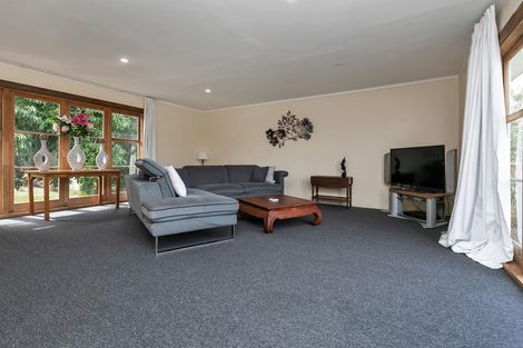 Photo of property in 40 Mountain Road, Mangere Bridge, Auckland, 2022