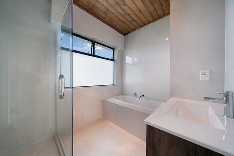 Photo of property in 301 Spur Road, Stillwater, Silverdale, 0993