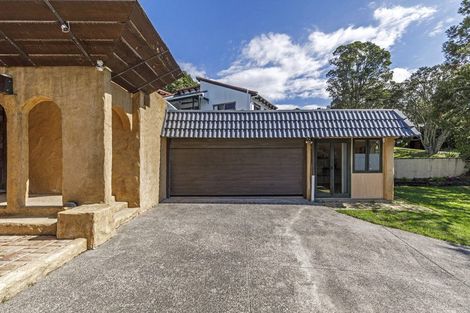 Photo of property in 4 Saddleback Rise, Murrays Bay, Auckland, 0630