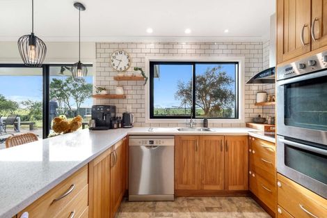 Photo of property in 694 Thornton Road, Thornton, Whakatane, 3194