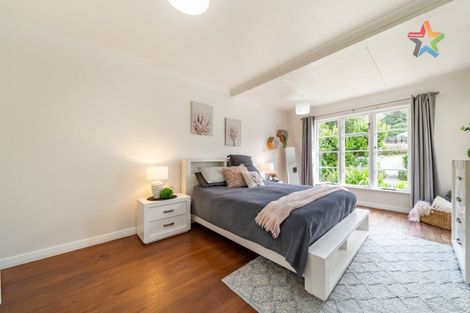 Photo of property in 10 Golf Road, Manor Park, Lower Hutt, 5019