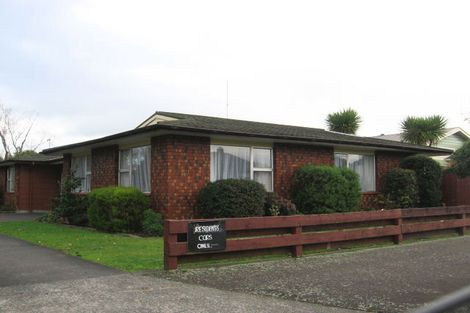 Photo of property in 102 Heretaunga Street, Palmerston North, 4414