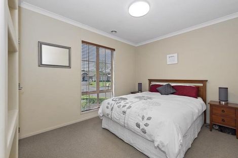 Photo of property in 8 Ravenscourt Place, Huntington, Hamilton, 3210