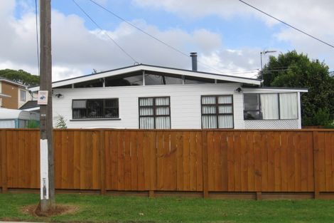 Photo of property in 24 Harrington Road, Henderson, Auckland, 0610