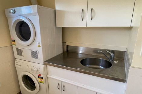 Photo of property in 14a Barton Terrace, Thorndon, Wellington, 6011