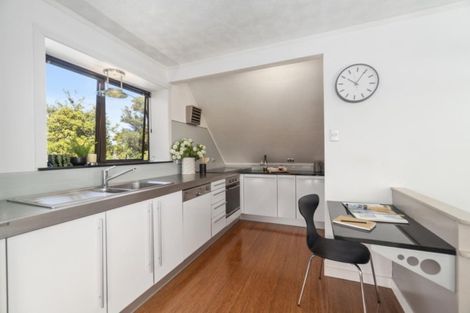 Photo of property in 16 Noall Street, Te Atatu Peninsula, Auckland, 0610