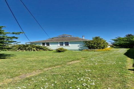 Photo of property in 15 Walter Street, Takapau, 4203