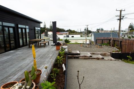 Photo of property in 44 Moana Street, Otaki Beach, Otaki, 5512
