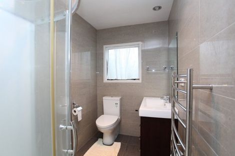 Photo of property in 11 Palmyra Way, Half Moon Bay, Auckland, 2012