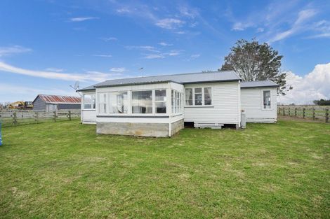 Photo of property in 565 Otautau Wreys Bush Road, Waikoura, Otautau, 9689