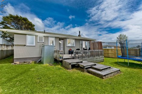 Photo of property in 23a Statesman Street, Henderson, Auckland, 0612