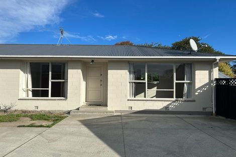 Photo of property in 18 Inwoods Road, Parklands, Christchurch, 8083