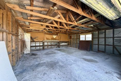 Photo of property in 12 Davis Grove, Wainuiomata, Lower Hutt, 5014