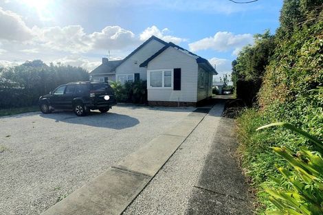 Photo of property in 19 Savoy Road, Glen Eden, Auckland, 0602