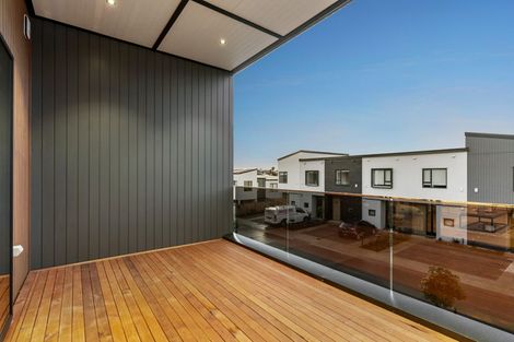 Photo of property in 55 Puihi Crescent, Massey, 0614