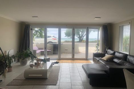 Photo of property in 171 Marine Parade, Mount Maunganui, 3116
