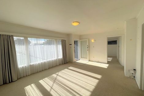 Photo of property in 4a/1 Corrella Road, Belmont, Auckland, 0622