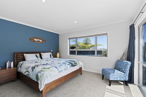 Photo of property in 5d Tui Grove, Oakura, 4314
