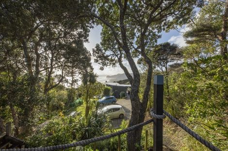 Photo of property in 73 Piha Road, Piha, New Lynn, 0772