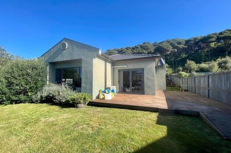 Photo of property in 35 Kawatiri Grove, Wainuiomata, Lower Hutt, 5014