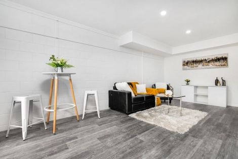 Photo of property in 2/1 Roys Road, Weymouth, Auckland, 2103