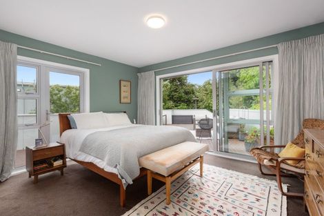 Photo of property in 15 Kowhai Street, Eastbourne, Lower Hutt, 5013
