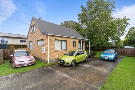 Photo of property in 220c Birkdale Road, Birkdale, Auckland, 0626