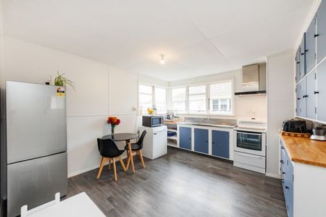 Photo of property in 30 Sherwill Street, Feilding, 4702