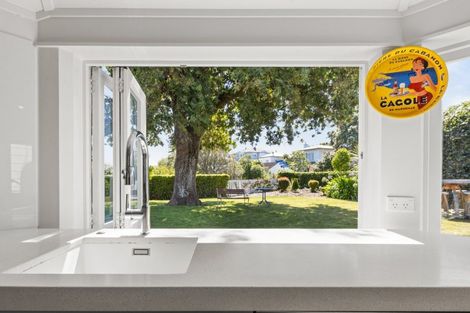 Photo of property in 2 Sealy Road, Bluff Hill, Napier, 4110