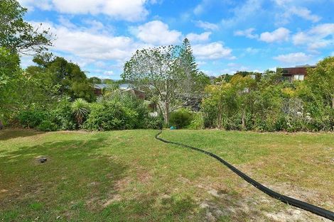 Photo of property in 19a Melandra Road, Stanmore Bay, Whangaparaoa, 0932