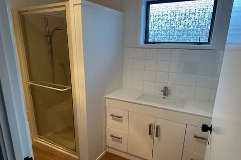 Photo of property in 1/51 Shakespeare Road, Milford, Auckland, 0620