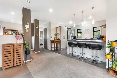 Photo of property in 8 Latham Stubbs Crescent, Waipawa, 4210