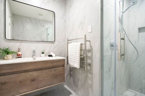 Photo of property in 95d Kervil Avenue, Te Atatu Peninsula, Auckland, 0610