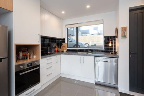 Photo of property in 24u8 Princess Terrace, Newtown, Wellington, 6021