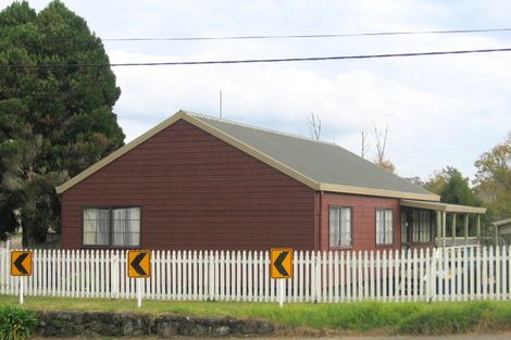 Photo of property in 1/34 Don Buck Road, Massey, Auckland, 0614