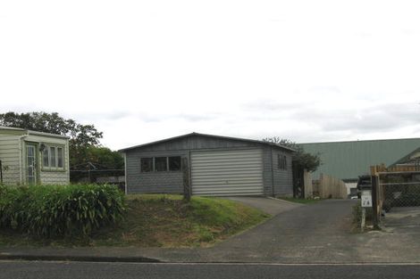 Photo of property in 2/1 Levesque Street, Birkdale, Auckland, 0626