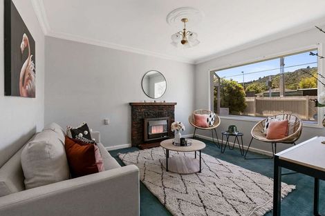 Photo of property in 140 Main Road, Wainuiomata, Lower Hutt, 5014