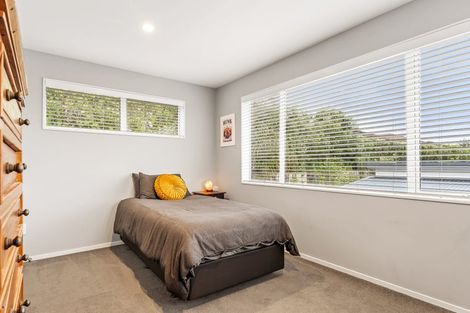 Photo of property in 2 Boocock Crescent, Orewa, 0931