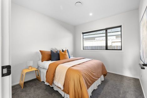 Photo of property in 42 Sardinia Grove, Fitzherbert, Palmerston North, 4410