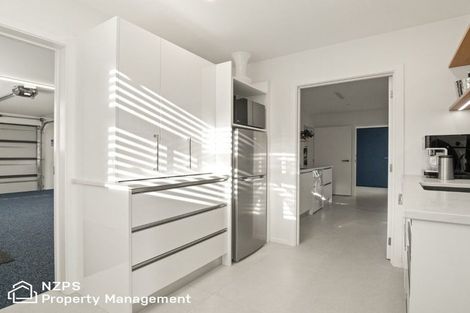 Photo of property in 49 Highgrove, Saint Clair, Dunedin, 9012