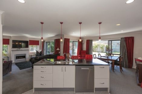 Photo of property in 27 Telford Way, Raumati Beach, Paraparaumu, 5032