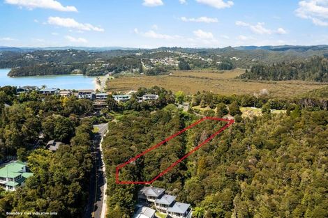 Photo of property in 38 Seaview Road, Castor Bay, Auckland, 0620
