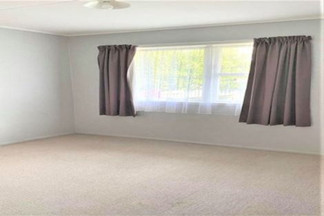 Photo of property in 11 Glen Alice Grove, Naenae, Lower Hutt, 5011