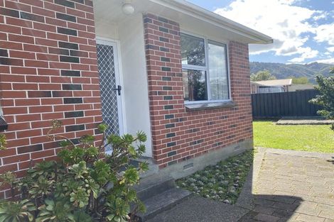 Photo of property in 2/109 Clouston Park Road, Clouston Park, Upper Hutt, 5018