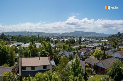Photo of property in 19 Braeside, Kinmont Park, Mosgiel, 9024
