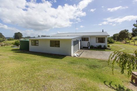 Photo of property in 5705 Pouto Road, Pouto, 0391