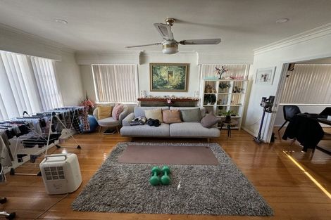 Photo of property in 172 Forrest Hill Road, Forrest Hill, Auckland, 0620