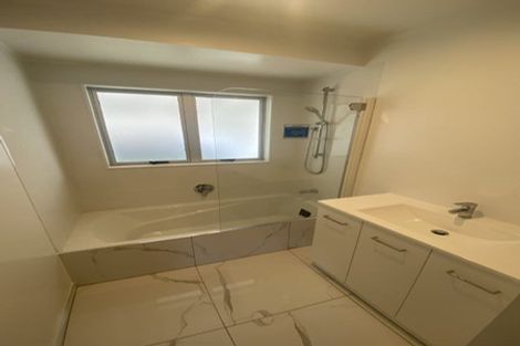 Photo of property in 80 Borich Road, Sunnyvale, Auckland, 0612