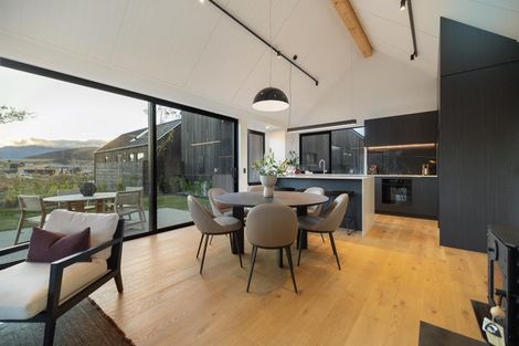 Photo of property in 7 Mckenzies Shute, Jacks Point, Queenstown, 9371