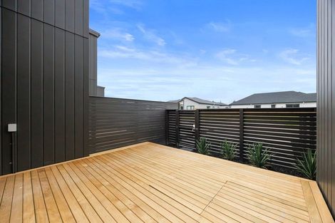 Photo of property in 117 Otuwairoa Esplanade, Opaheke, 2113